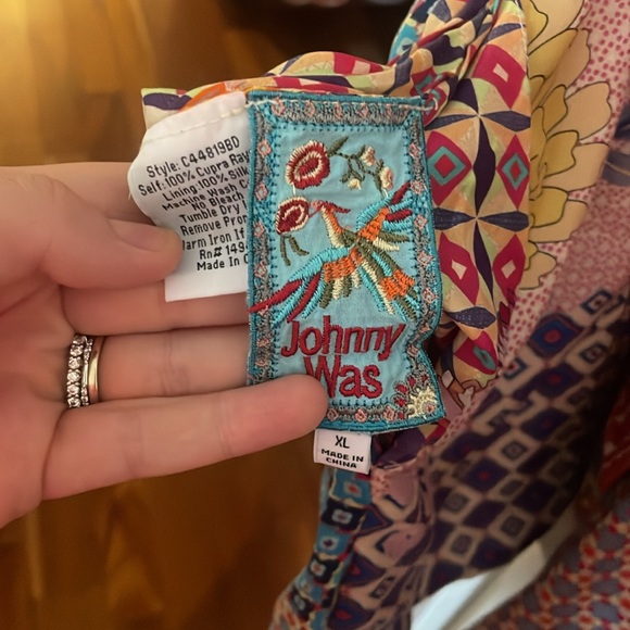 Johnny Was Reversible floral cardigan. Size Large - Picture 9 of 9